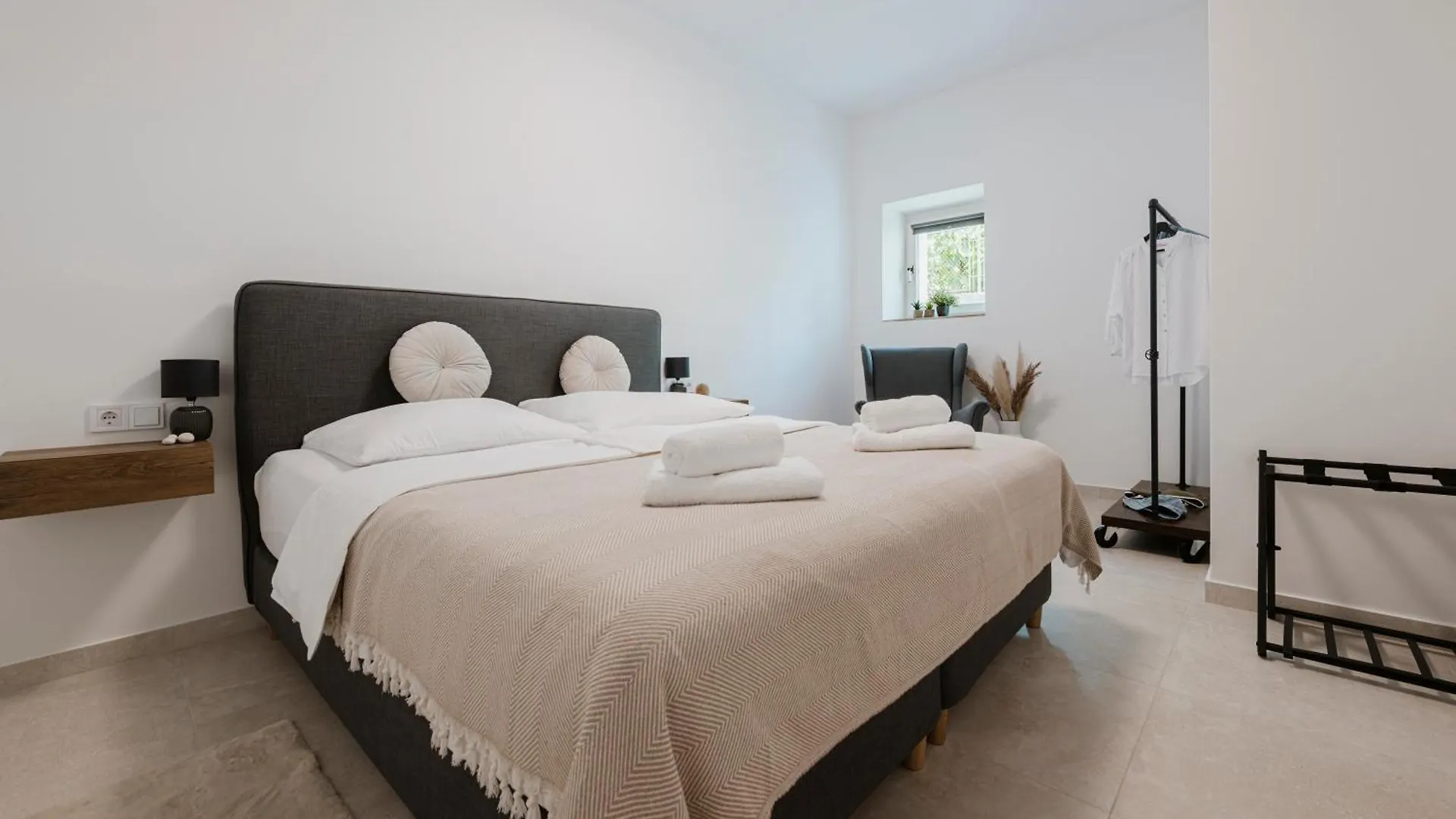 Apartments Silvana By El-Pi Tours Sveti Anton